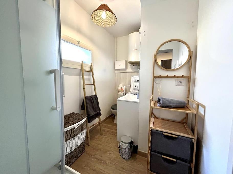 Cote Cour - Appartement En Plein Centre-Ville & Proche Des Thermes Rochefort  Dış mekan fotoğraf